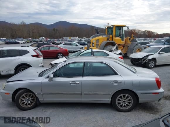 ✅ 2004 Hyundai XG • VIN: KMHFU45E34A272869 • Лот: 43698280. Опубликован ранее на IAAI с пробегом 175 963 миль. Бесплатный доступ к архиву аукционных продаж из США и подробный отчёт об истории автомобиля на DreamBid. Изображение 15.