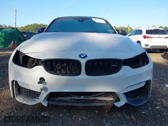 ✅ 2017 BMW M3 • VIN: WBS8M9C38H5G85599 • Lot: 43265348. Listed on IAAI with 60,545 mi. Free auction sales archive from the USA and detailed vehicle history report at DreamBid. Image 13.