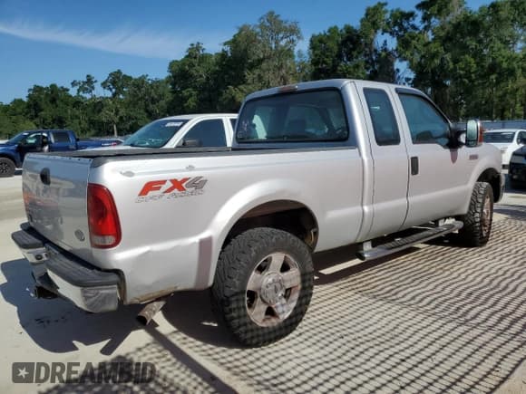 ✅ 2007 Ford F-250 XL • VIN: 1FTSX21537EA18600 • Lot: 55420405. Listed on Copart with 313,647 mi. Free auction sales archive from the USA and detailed vehicle history report at DreamBid. Image 3.