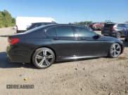 ✅ 2016 BMW 7 Series 750i xDrive • VIN: WBA7B0C57GG526950 • Lot: 81829615. Wystawiony na Copart z przebiegiem 84 030 mil. Bezpłatny archiwum sprzedaży aukcyjnych z USA i szczegółowy raport historii pojazdu na DreamBid. Zdjęcie 3.
