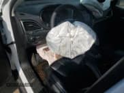 ✅ 2023 Jeep Cherokee Trailhawk • VIN: 1C4PJMBN0PD106916 • Lot: 61921595. Wystawiony na Copart z przebiegiem 16 768 mil. Bezpłatny archiwum sprzedaży aukcyjnych z USA i szczegółowy raport historii pojazdu na DreamBid. Zdjęcie 8.