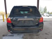 ✅ 2009 Toyota Highlander Sport • VIN: JTEES43A092146746 • Lot: 43681085. Listed on IAAI with 202,010 mi. Free auction sales archive from the USA and detailed vehicle history report at DreamBid. Image 17.