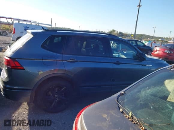 ✅ 2024 Volkswagen Tiguan SE R-Line Black • VIN: 3VV8B7AX6RM180825 • Лот: 43416735. Опубликован ранее на IAAI с пробегом 14 178 миль. Бесплатный доступ к архиву аукционных продаж из США и подробный отчёт об истории автомобиля на DreamBid. Изображение 13.