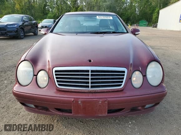 ✅ 2000 Mercedes-Benz CLK 320/430 • VIN: WDBLJ65G9YF120499 • Лот: 65742024. Опубликован ранее на Copart с пробегом 223 013 миль. Бесплатный доступ к архиву аукционных продаж из США и подробный отчёт об истории автомобиля на DreamBid. Изображение 5.