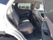 ✅ 2014 Hyundai Santa Fe • VIN: 5XYZU3LB7EG205102 • Lot: 43657537. Wystawiony na IAAI z przebiegiem 142 689 mil. Bezpłatny archiwum sprzedaży aukcyjnych z USA i szczegółowy raport historii pojazdu na DreamBid. Zdjęcie 8.