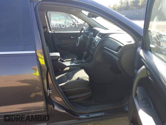 ✅ 2016 Chevrolet Traverse LT • VIN: 1GNKRGKD4GJ255821 • Lot: 43257355. Listed on IAAI with Not provided. Free auction sales archive from the USA and detailed vehicle history report at DreamBid. Image 5.