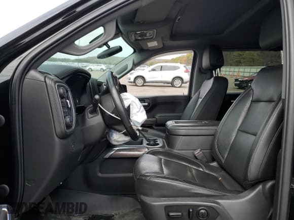 ✅ 2020 Chevrolet Silverado 1500 LTZ • VIN: 3GCUYGEL3LG303845 • Lot: 50366785. Wystawiony na Copart z przebiegiem 63 847 mil. Bezpłatny archiwum sprzedaży aukcyjnych z USA i szczegółowy raport historii pojazdu na DreamBid. Zdjęcie 7.