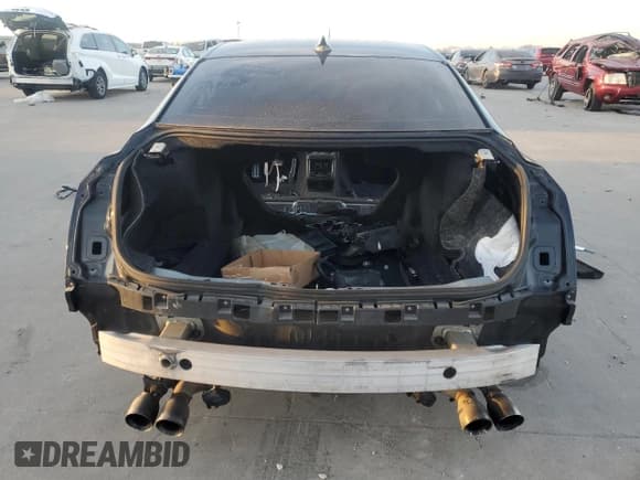 ✅ 2018 Cadillac CTS-V • VIN: 1G6A15S6XJ0177661 • Lot: 87745645. Wystawiony na Copart z przebiegiem Nie podano. Bezpłatny archiwum sprzedaży aukcyjnych z USA i szczegółowy raport historii pojazdu na DreamBid. Zdjęcie 6.