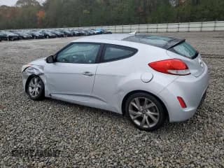 ✅ 2016 Hyundai Veloster • VIN: KMHTC6AD9GU277818 • Lot: 80839554. Wystawiony na Copart z przebiegiem 113 526 mil. Bezpłatny archiwum sprzedaży aukcyjnych z USA i szczegółowy raport historii pojazdu na DreamBid. Zdjęcie 2.