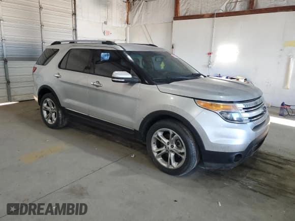✅ 2014 Ford Explorer Limited • VIN: 1FM5K8F87EGC13825 • Lot: 93003845. Wystawiony na Copart z przebiegiem Nie podano. Bezpłatny archiwum sprzedaży aukcyjnych z USA i szczegółowy raport historii pojazdu na DreamBid. Zdjęcie 4.