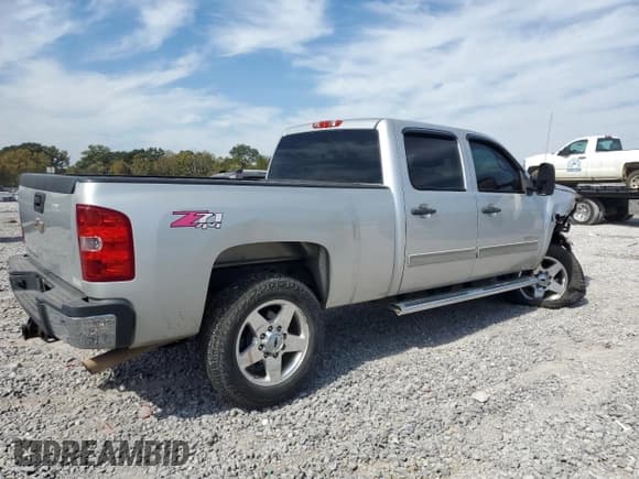 ✅ 2011 Chevrolet Silverado 2500HD LT • VIN: 1GC1KXCG3BF243981 • Lot: 82581555. Listed on Copart with 245,387 mi. Free auction sales archive from the USA and detailed vehicle history report at DreamBid. Image 3.