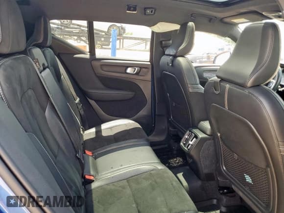 ✅ 2020 Volvo XC40 R-Design • VIN: YV4AC2HM0L2322688 • Лот: 66314165. Опубликован ранее на Copart с пробегом 79 353 миль. Бесплатный доступ к архиву аукционных продаж из США и подробный отчёт об истории автомобиля на DreamBid. Изображение 10.