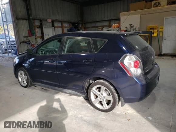✅ 2010 Pontiac Vibe • VIN: 5Y2SM6E07AZ403883 • Лот: 77337294. Опубликован ранее на Copart с пробегом 42 276 миль. Бесплатный доступ к архиву аукционных продаж из США и подробный отчёт об истории автомобиля на DreamBid. Изображение 2.