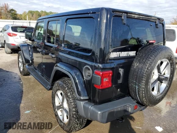 ✅ 2018 Jeep Wrangler Unlimited Sahara • VIN: 1C4HJXEGXJW113144 • Lot: 82977064. Listed on Copart with Not provided. Free auction sales archive from the USA and detailed vehicle history report at DreamBid. Image 2.