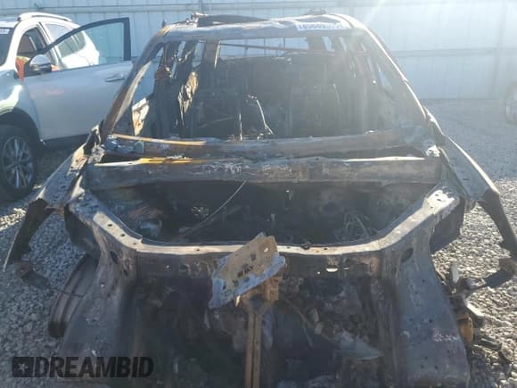 ✅ 2015 GMC Acadia SLT • VIN: 1GKKRRKD4FJ378381 • Lot: 85689505. Wystawiony na Copart z przebiegiem Nie podano. Bezpłatny archiwum sprzedaży aukcyjnych z USA i szczegółowy raport historii pojazdu na DreamBid. Zdjęcie 5.