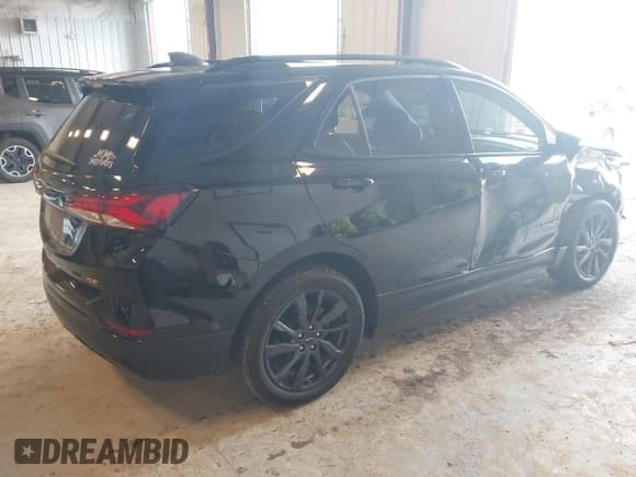 ✅ 2024 Chevrolet Equinox RS • VIN: 3GNAXWEG8RL214668 • Lot: 43494214. Wystawiony na IAAI z przebiegiem 21 769 mil. Bezpłatny archiwum sprzedaży aukcyjnych z USA i szczegółowy raport historii pojazdu na DreamBid. Zdjęcie 4.