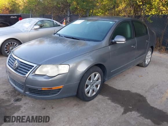 ✅ 2007 Volkswagen Passat • VIN: WVWJK73C57P067269 • Лот: 43297555. Опубликован ранее на IAAI с пробегом 146 375 миль. Бесплатный доступ к архиву аукционных продаж из США и подробный отчёт об истории автомобиля на DreamBid. Изображение 2.