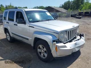 ✅ 2009 Jeep Liberty Rocky Mountain • VIN: 1J8GN28K49W525647 • Lot: 42400382. Wystawiony na IAAI z przebiegiem 131 820 mil. Bezpłatny archiwum sprzedaży aukcyjnych z USA i szczegółowy raport historii pojazdu na DreamBid. Zdjęcie 1.
