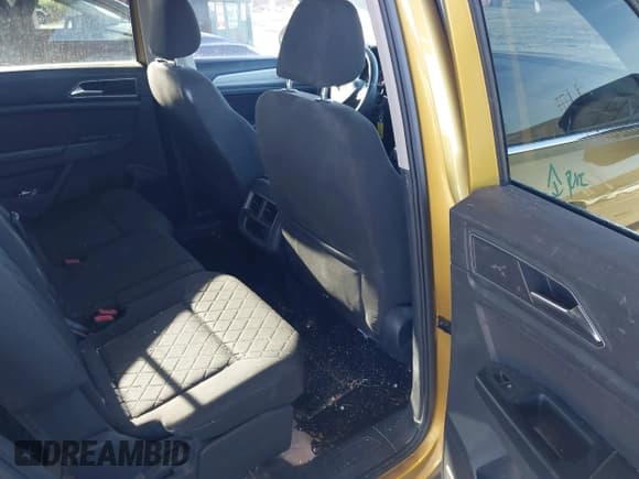 ✅ 2018 Volkswagen Atlas S • VIN: 1V2AR2CAXJC525334 • Lot: 42247997. Listed on IAAI with 268,647 mi. Free auction sales archive from the USA and detailed vehicle history report at DreamBid. Image 8.