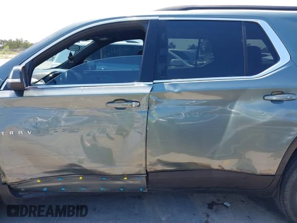 ✅ 2022 Chevrolet Traverse LT Cloth • VIN: 1GNERGKW0NJ149054 • Lot: 43058528. Listed on IAAI with 43,751 mi. Free auction sales archive from the USA and detailed vehicle history report at DreamBid. Image 14.