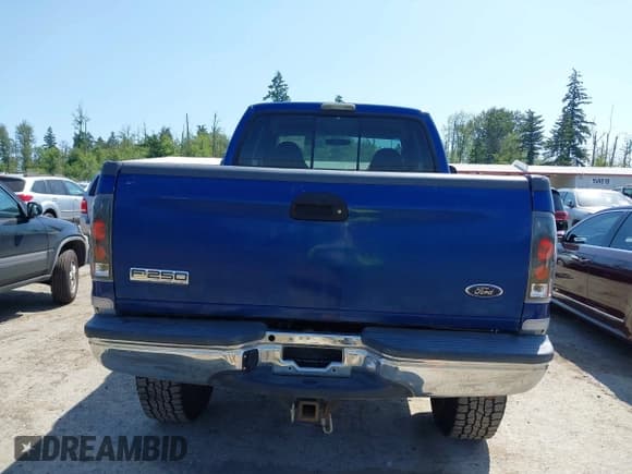 ✅ 1999 Ford F-250 XL • VIN: 1FTNX21L2XEA95499 • Lot: 42426420. Listed on IAAI with 198,965 mi. Free auction sales archive from the USA and detailed vehicle history report at DreamBid. Image 16.