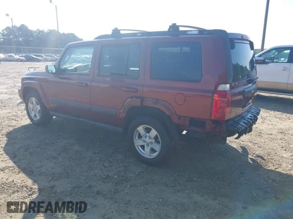 ✅ 2007 Jeep Commander Sport • VIN: 1J8HH48P87C553761 • Lot: 42442898. Listed on IAAI with 171,863 mi. Free auction sales archive from the USA and detailed vehicle history report at DreamBid. Image 3.