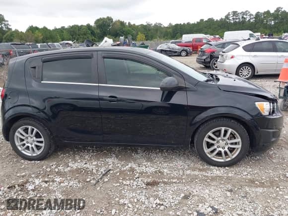 2016 Chevrolet Sonic LT с VIN 1G1JC6SB6G4124413, выставлен на аукционе IAAI как лот 43455488 с пробегом 81 350 миль миль и . История ставок и продаж доступна на DreamBid. Изображение 13.