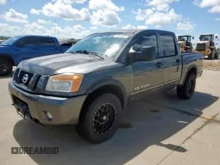 ✅ 2008 Nissan Titan Pro-4X • VIN: 1N6BA07C28N337660 • Lot: 62126655. Wystawiony na Copart z przebiegiem 156 427 mil. Bezpłatny archiwum sprzedaży aukcyjnych z USA i szczegółowy raport historii pojazdu na DreamBid. Zdjęcie 1.