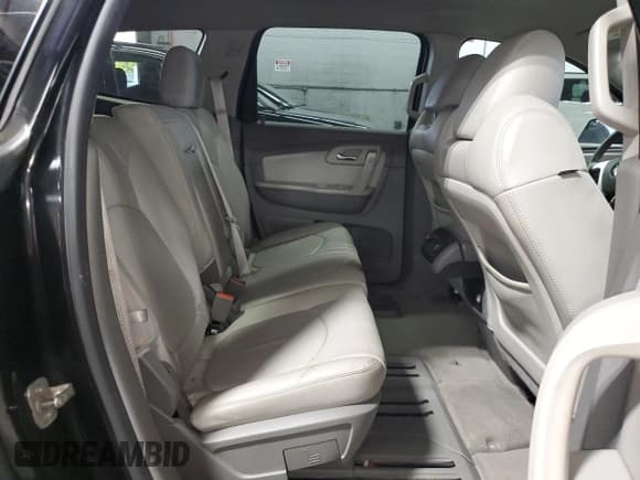 ✅ 2011 Chevrolet Traverse 2LT • VIN: 1GNKVJED5BJ296200 • Lot: 81681335. Listed on Copart with 125,678 mi. Free auction sales archive from the USA and detailed vehicle history report at DreamBid. Image 11.