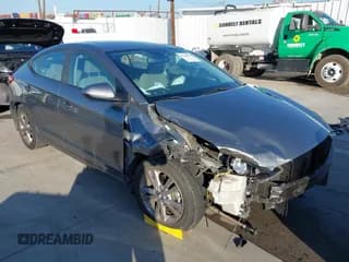 ✅ 2018 Hyundai Elantra Value Edition • VIN: KMHD84LF5JU556490 • Lot: 43564844. Wystawiony na IAAI z przebiegiem 85 165 mil. Bezpłatny archiwum sprzedaży aukcyjnych z USA i szczegółowy raport historii pojazdu na DreamBid. Zdjęcie 1.