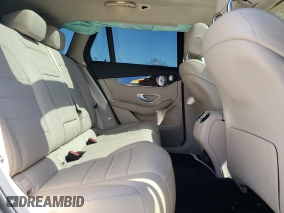 ✅ 2020 Mercedes-Benz GLC 300 • VIN: WDC0G8DB9LF747369 • Lot: 48013555. Listed on Copart with 85,020 mi. Free auction sales archive from the USA and detailed vehicle history report at DreamBid. Image 11.