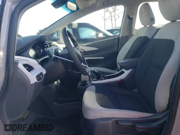 2020 Chevrolet Bolt EV LT z VIN 1G1FY6S06L4139235, wystawiony jako Copart lot #40294844 z przebiegiem 21 504 mil mil oraz . Historia ofert i sprzedaży dostępna na DreamBid. Obrazek 7.