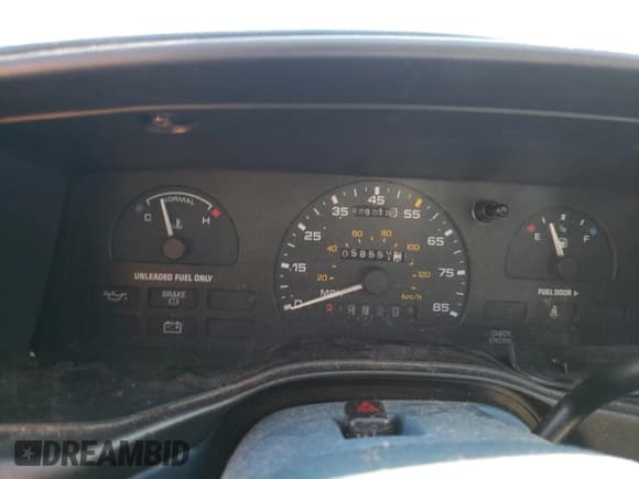 ✅ 1995 Ford Taurus GL • VIN: 1FALP52U6SG103526 • Lot: 77614004. Wystawiony na Copart z przebiegiem 58 551 mil. Bezpłatny archiwum sprzedaży aukcyjnych z USA i szczegółowy raport historii pojazdu na DreamBid. Zdjęcie 9.