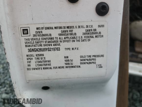 ✅ 2000 Chevrolet Suburban LT • VIN: 3GNGK26U9YG219763 • Лот: 67762835. Опубликован ранее на Copart с пробегом Не указан. Бесплатный доступ к архиву аукционных продаж из США и подробный отчёт об истории автомобиля на DreamBid. Изображение 13.