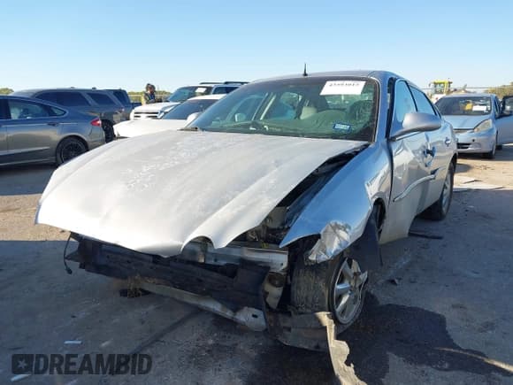 ✅ 2005 Buick LaCrosse CXL • VIN: 2G4WD532X51198490 • Lot: 43593015. Wystawiony na IAAI z przebiegiem Nie podano. Bezpłatny archiwum sprzedaży aukcyjnych z USA i szczegółowy raport historii pojazdu na DreamBid. Zdjęcie 2.