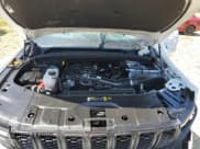 ✅ 2025 Jeep Grand Cherokee Altitude • VIN: 1C4RJHAG2S8657207 • Lot: 68435995. Wystawiony na Copart z przebiegiem 4 615 mil. Bezpłatny archiwum sprzedaży aukcyjnych z USA i szczegółowy raport historii pojazdu na DreamBid. Zdjęcie 12.