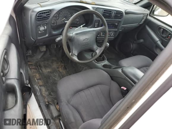 ✅ 1998 Chevrolet S-10 • VIN: 1GCCS1444WK202508 • Lot: 86473275. Wystawiony na Copart z przebiegiem 289 317 mil. Bezpłatny archiwum sprzedaży aukcyjnych z USA i szczegółowy raport historii pojazdu na DreamBid. Zdjęcie 8.