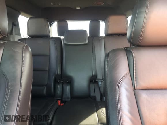 ✅ 2015 Ford Explorer XLT • VIN: 1FM5K8D88FGB57866 • Lot: 84923145. Wystawiony na Copart z przebiegiem 90 274 mil. Bezpłatny archiwum sprzedaży aukcyjnych z USA i szczegółowy raport historii pojazdu na DreamBid. Zdjęcie 10.