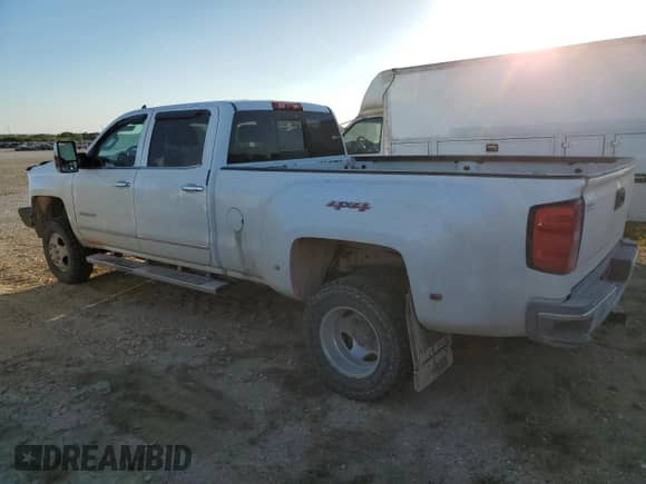 2015 Chevrolet Silverado 3500HD LTZ z VIN 1GC4K0C88FF515007, wystawiony jako Copart lot #77905274 z przebiegiem 290 894 mil mil oraz Szkoda całkowita • Salvage title. Historia ofert i sprzedaży dostępna na DreamBid. Obrazek 2.