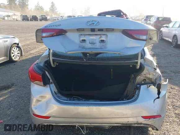 2014 Hyundai Elantra SE с VIN KMHDH4AE2EU163465, выставлен на аукционе IAAI как лот 43282768 с пробегом 151 289 миль миль и . История ставок и продаж доступна на DreamBid. Изображение 16.