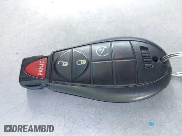 ✅ 2015 Ram 2500 SLT • VIN: 3C6UR5ML3FG674244 • Lot: 42550144. Wystawiony na IAAI z przebiegiem 220 481 mil. Bezpłatny archiwum sprzedaży aukcyjnych z USA i szczegółowy raport historii pojazdu na DreamBid. Zdjęcie 11.