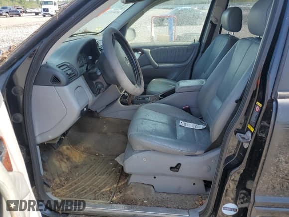 ✅ 2003 Mercedes-Benz M 500 • VIN: 4JGAB75E63A375820 • Lot: 71481704. Wystawiony na Copart z przebiegiem Nie podano. Bezpłatny archiwum sprzedaży aukcyjnych z USA i szczegółowy raport historii pojazdu na DreamBid. Zdjęcie 7.