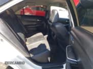 ✅ 2017 Toyota Camry XLE • VIN: 4T1BF1FK3HU747100 • Lot: 43587168. Wystawiony na IAAI z przebiegiem 167 774 mil. Bezpłatny archiwum sprzedaży aukcyjnych z USA i szczegółowy raport historii pojazdu na DreamBid. Zdjęcie 8.