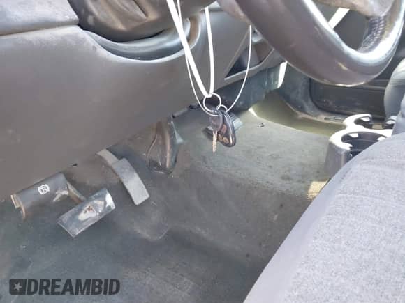 2007 GMC Sierra 1500 SLE1 with VIN 1GTEC19V07Z101398, listed as a IAAI auction lot 41405769 with 180,442 mi miles and . Bid and sale history available at DreamBid. Image 11.