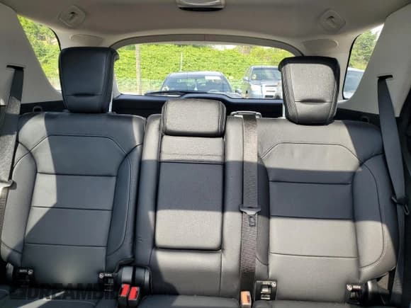 ✅ 2017 Mercedes-Benz GLE 550e • VIN: 4JGDA6DB9HA814355 • Lot: 61923704. Listed on Copart with 78,461 mi. Free auction sales archive from the USA and detailed vehicle history report at DreamBid. Image 10.