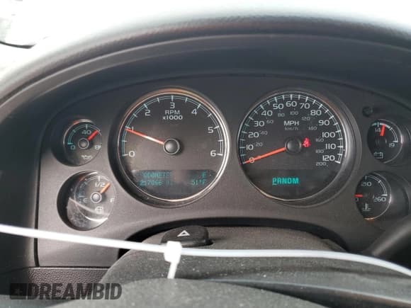 ✅ 2013 Chevrolet Suburban LT • VIN: 1GNSKJE72DR122642 • Lot: 83018794. Wystawiony na Copart z przebiegiem 217 066 mil. Bezpłatny archiwum sprzedaży aukcyjnych z USA i szczegółowy raport historii pojazdu na DreamBid. Zdjęcie 9.