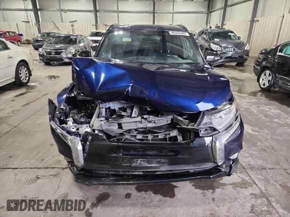 ✅ 2018 Mitsubishi Outlander ES • VIN: JA4AZ3A30JZ046486 • Lot: 90344405. Wystawiony na Copart z przebiegiem 71 797 mil. Bezpłatny archiwum sprzedaży aukcyjnych z USA i szczegółowy raport historii pojazdu na DreamBid. Zdjęcie 5.