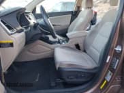 ✅ 2017 Hyundai Tucson Sport • VIN: KM8J3CA26HU402022 • Лот: 91925875. Опубликован ранее на Copart с пробегом 146 455 миль. Бесплатный доступ к архиву аукционных продаж из США и подробный отчёт об истории автомобиля на DreamBid. Изображение 7.