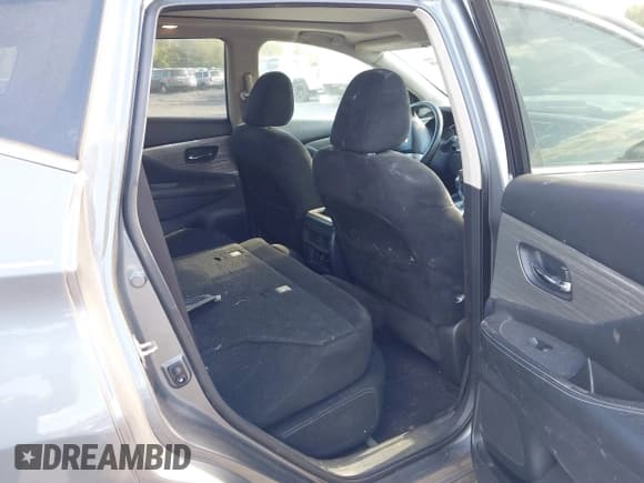 ✅ 2017 Nissan Murano Platinum • VIN: 5N1AZ2MH5HN186103 • Lot: 43380048. Wystawiony na IAAI z przebiegiem 137 311 mil. Bezpłatny archiwum sprzedaży aukcyjnych z USA i szczegółowy raport historii pojazdu na DreamBid. Zdjęcie 8.