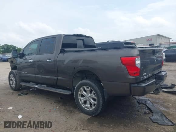 ✅ 2017 Nissan Titan SV • VIN: 1N6AA1F21HN551632 • Lot: 42756675. Listed on IAAI with 60,664 mi. Free auction sales archive from the USA and detailed vehicle history report at DreamBid. Image 13.